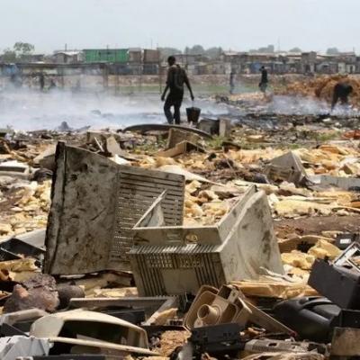 Image du film, décharge de produits électroniques